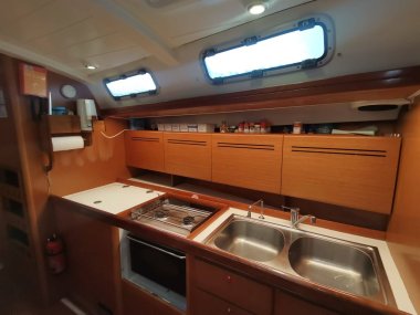 ship-bavaria-50-5-solice